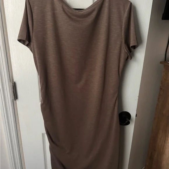 Short Sleeve T-Shirt Dress in Taupe Brown - Picture 3 of 4